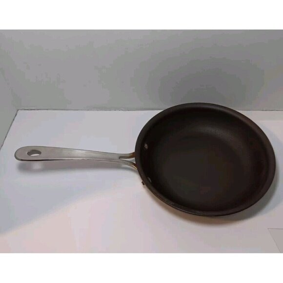 All-Clad 8" Hard-anodized HA1 Non-Stick Skillet Induction Non Stick Frying Pan - Picture 1 of 5